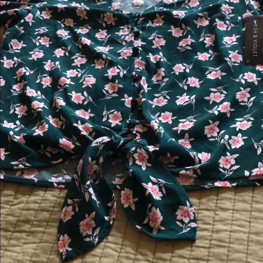 Ash & Violet blouse - Picture 2 of 3